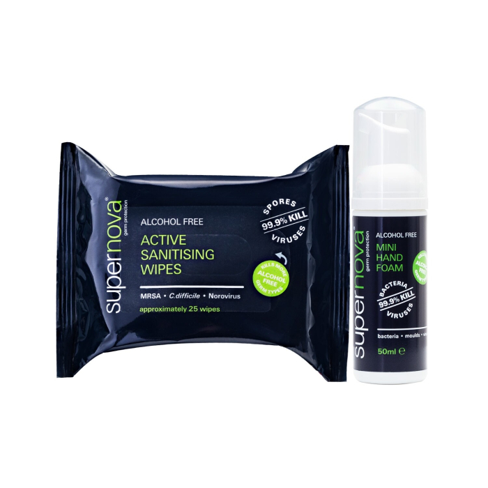 Un pack Personnel Supernova contient des lingettes sans alcool et une mini-mousse pour les mains, conçue pour éliminer 99,9 % des bactéries, spores et virus.